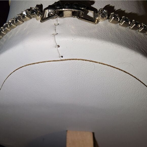 Vintage Elegant Silver Necklace with Crystal Accents 16" EUC!!! - Picture 6 of 8